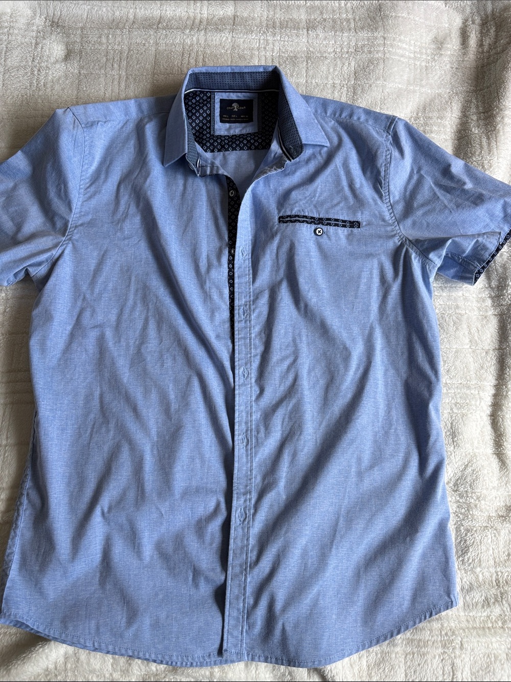 Men's Light Blue Short-Sleeve Button-Down Shirt with Contrast Trim